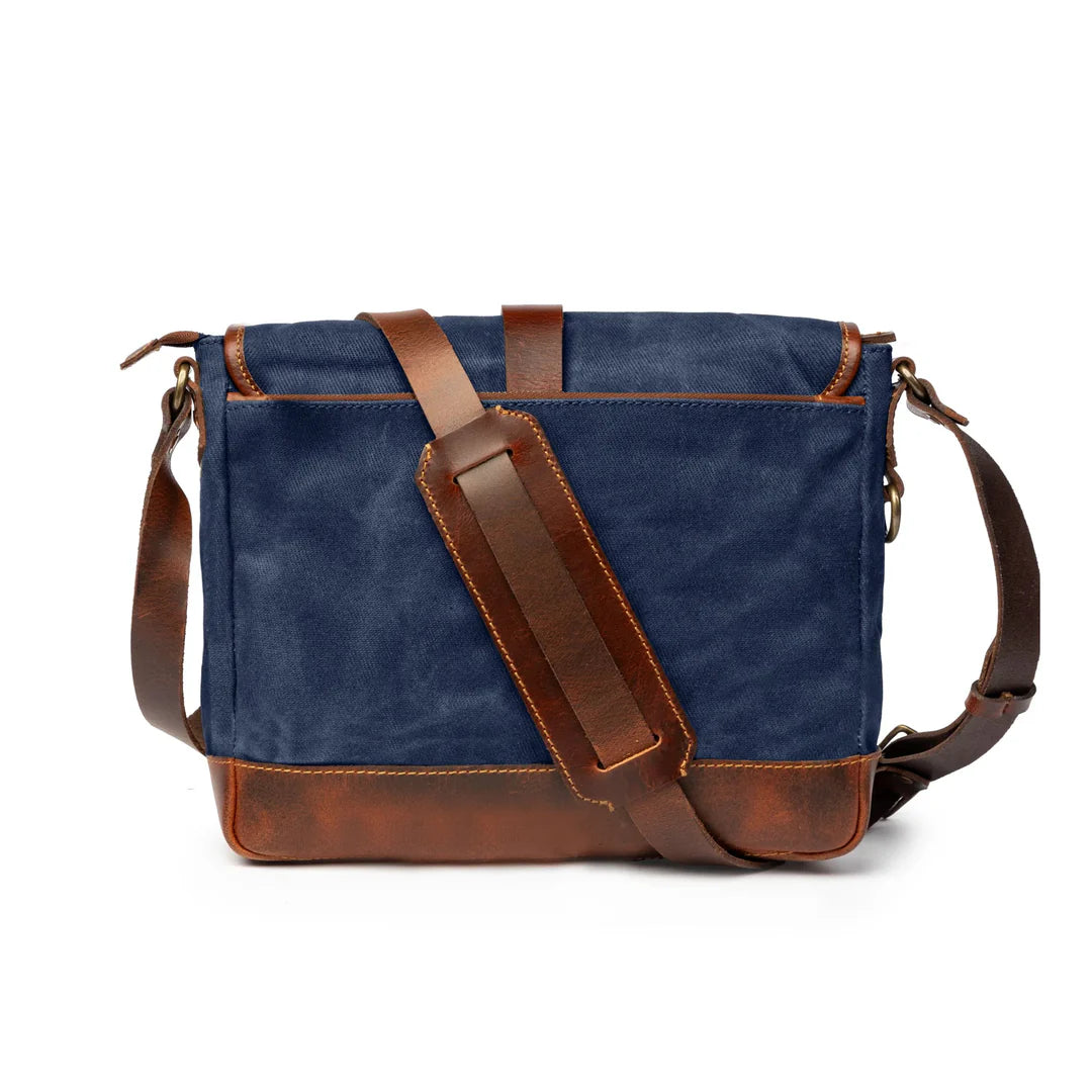 DRAKENSBERG Shoulder Bag »Nate« Ocean-Blue