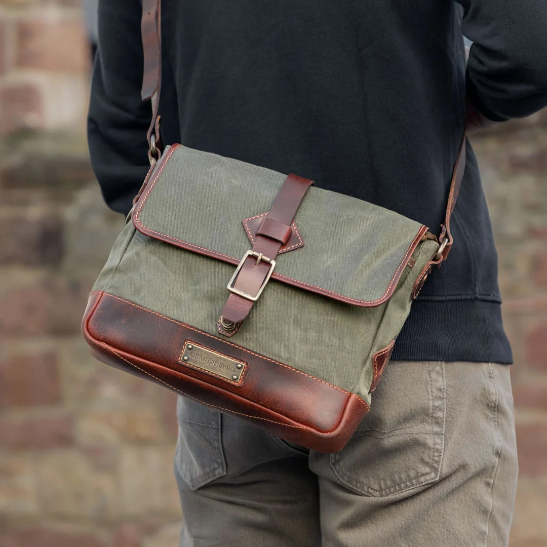 DRAKENSBERG Shoulder Bag »Nate« Forest-Green